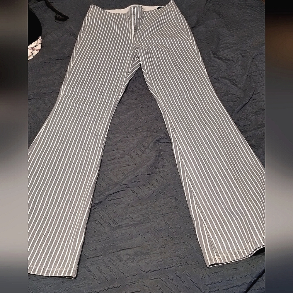 Bell-bottoms jeans